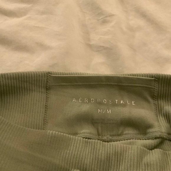 Aeropostale Green Leggings -M- Worn Once - Picture 3 of 6